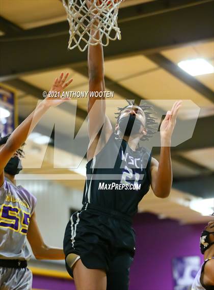 Thumbnail 2 in Winston-Salem Christian vs Word of God Christian Academy (Capital City New Years Showcase) photogallery.