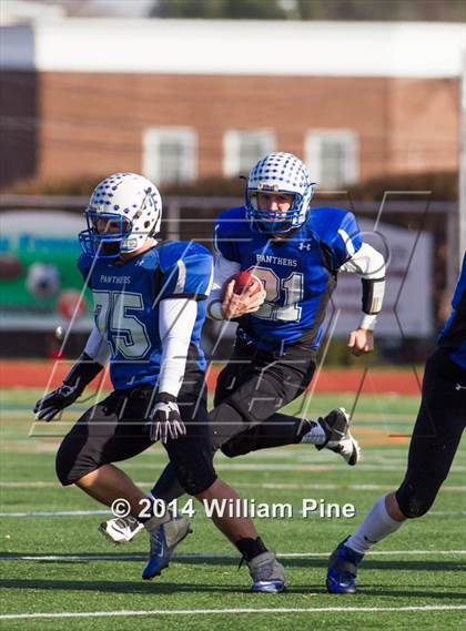 Thumbnail 1 in Hoosick Falls vs. Millbrook (NYSPHSAA Class C Semifinal) photogallery.