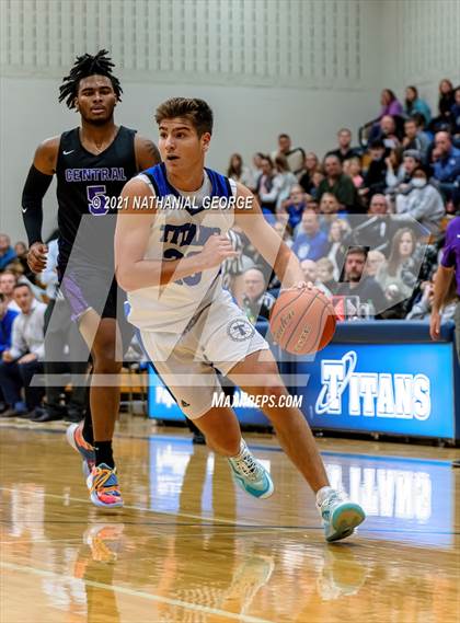 Thumbnail 2 in Omaha Central @ Papillion-LaVista South photogallery.