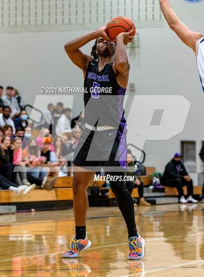 Thumbnail 1 in Omaha Central @ Papillion-LaVista South photogallery.