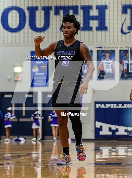 Thumbnail 2 in Omaha Central @ Papillion-LaVista South photogallery.