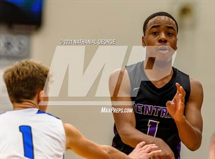 Thumbnail 2 in Omaha Central @ Papillion-LaVista South photogallery.