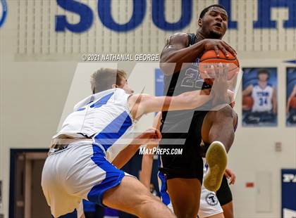 Thumbnail 1 in Omaha Central @ Papillion-LaVista South photogallery.