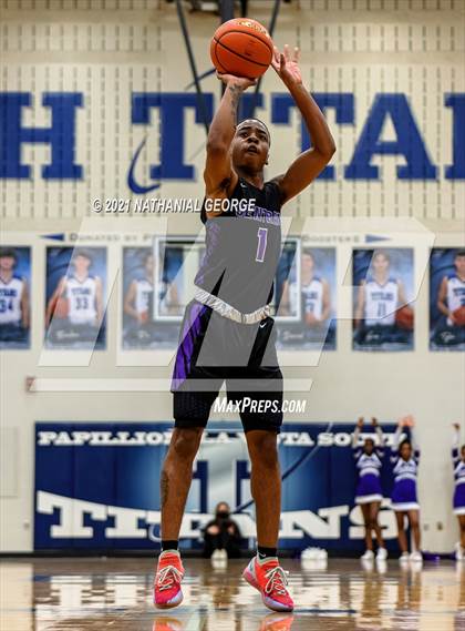 Thumbnail 1 in Omaha Central @ Papillion-LaVista South photogallery.
