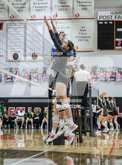 Thumbnail 3 in Twin Falls vs Skyview (IHSAA 4A First Round) photogallery.