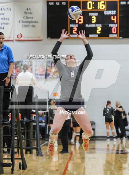 Thumbnail 1 in Twin Falls vs Skyview (IHSAA 4A First Round) photogallery.
