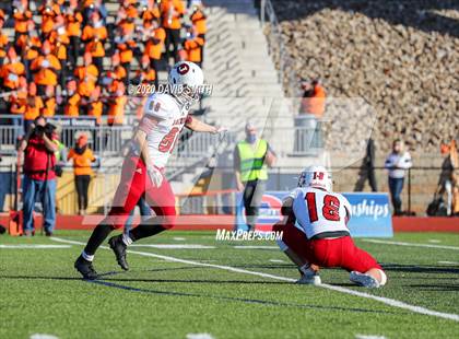 Thumbnail 3 in Platte County vs. Jackson (MSHSAA Class 5 Championship) photogallery.