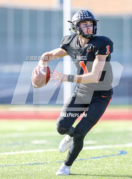 Thumbnail 3 in Platte County vs. Jackson (MSHSAA Class 5 Championship) photogallery.