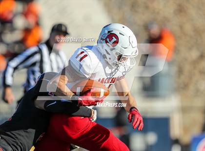 Thumbnail 1 in Platte County vs. Jackson (MSHSAA Class 5 Championship) photogallery.