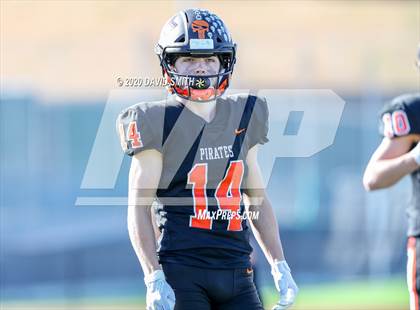Thumbnail 2 in Platte County vs. Jackson (MSHSAA Class 5 Championship) photogallery.