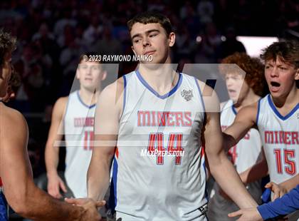 Thumbnail 1 in Linton-Stockton v Ft Wayne Blackhawk Christian (IHSAA 2A Final)  photogallery.