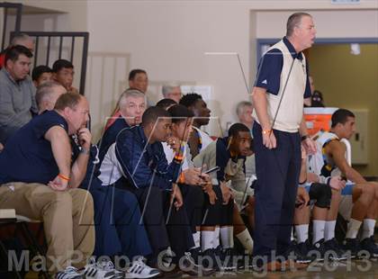 Thumbnail 2 in Los Osos vs. Wenonah (MaxPreps Holiday Classic) photogallery.