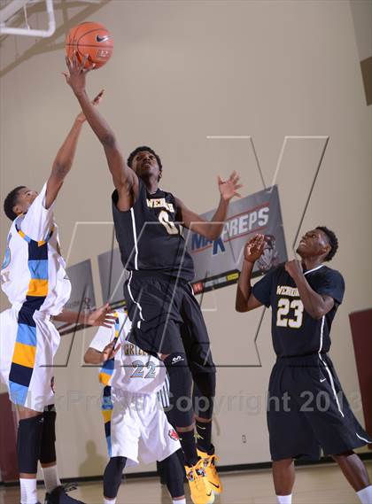 Thumbnail 2 in Los Osos vs. Wenonah (MaxPreps Holiday Classic) photogallery.