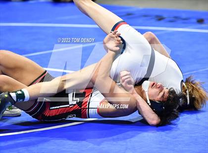 Thumbnail 3 in UIL State Championships - 5A 152lb Final photogallery.