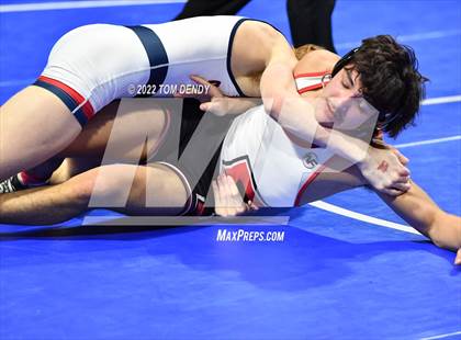 Thumbnail 3 in UIL State Championships - 5A 152lb Final photogallery.