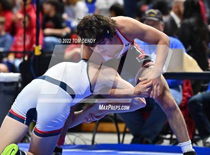 Thumbnail 1 in UIL State Championships - 5A 152lb Final photogallery.