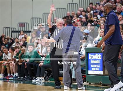 Thumbnail 3 in Oak Park @ Staley (MSHSAA Class 6 District 8 Championship) photogallery.
