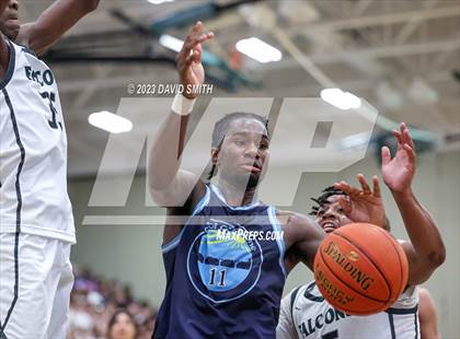 Thumbnail 3 in Oak Park @ Staley (MSHSAA Class 6 District 8 Championship) photogallery.