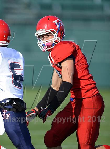 Thumbnail 1 in Chenango Forks vs. Hornell (NYSPHSAA Class C Semifinal) photogallery.