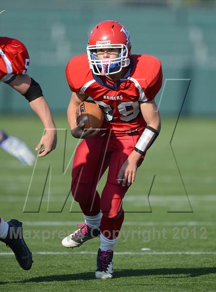 Thumbnail 3 in Chenango Forks vs. Hornell (NYSPHSAA Class C Semifinal) photogallery.