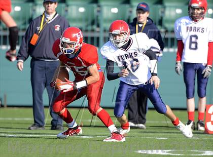 Thumbnail 2 in Chenango Forks vs. Hornell (NYSPHSAA Class C Semifinal) photogallery.