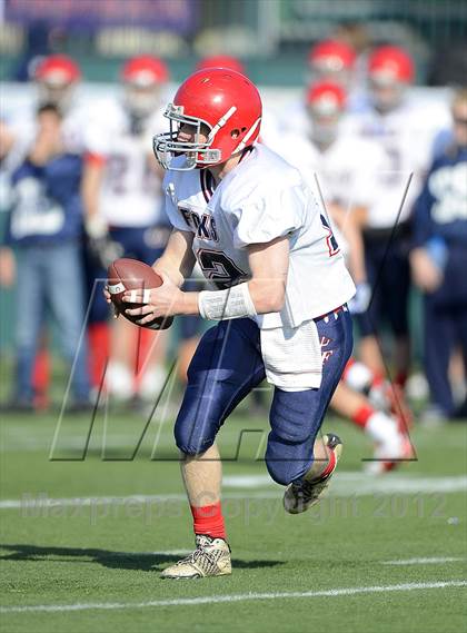 Thumbnail 1 in Chenango Forks vs. Hornell (NYSPHSAA Class C Semifinal) photogallery.
