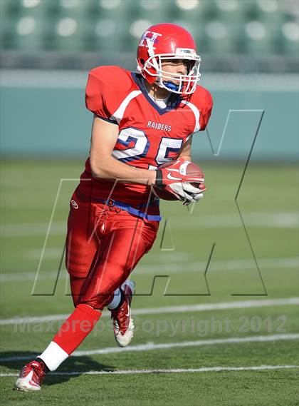 Thumbnail 3 in Chenango Forks vs. Hornell (NYSPHSAA Class C Semifinal) photogallery.