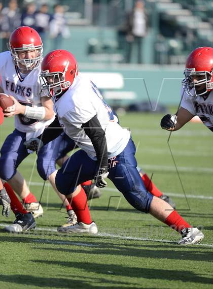 Thumbnail 1 in Chenango Forks vs. Hornell (NYSPHSAA Class C Semifinal) photogallery.