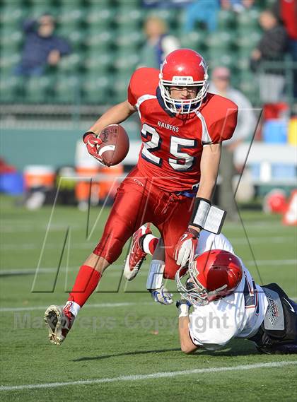 Thumbnail 1 in Chenango Forks vs. Hornell (NYSPHSAA Class C Semifinal) photogallery.