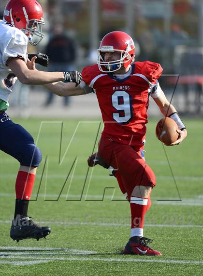 Thumbnail 1 in Chenango Forks vs. Hornell (NYSPHSAA Class C Semifinal) photogallery.