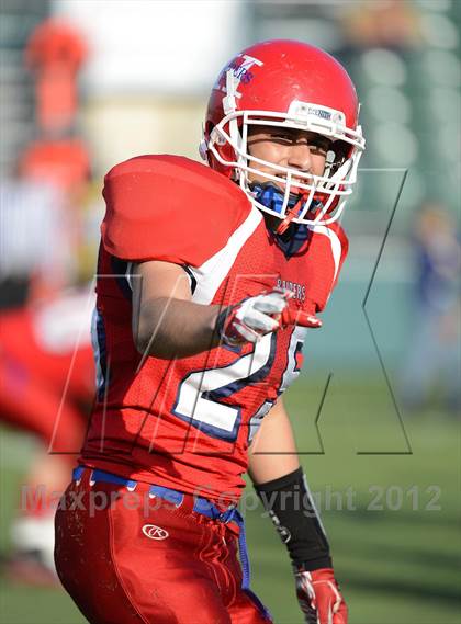 Thumbnail 3 in Chenango Forks vs. Hornell (NYSPHSAA Class C Semifinal) photogallery.