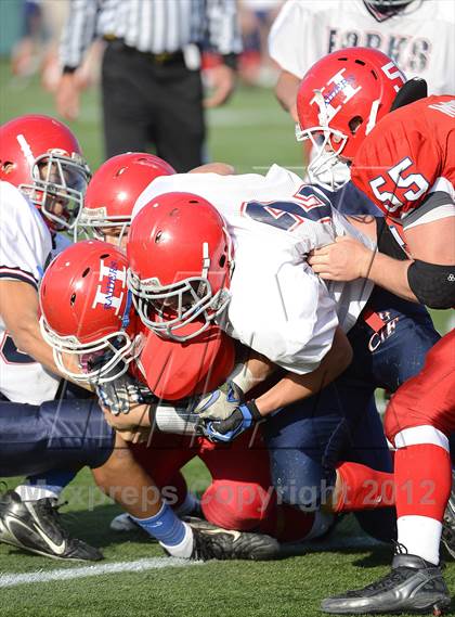 Thumbnail 3 in Chenango Forks vs. Hornell (NYSPHSAA Class C Semifinal) photogallery.