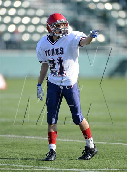 Thumbnail 2 in Chenango Forks vs. Hornell (NYSPHSAA Class C Semifinal) photogallery.