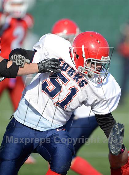 Thumbnail 3 in Chenango Forks vs. Hornell (NYSPHSAA Class C Semifinal) photogallery.