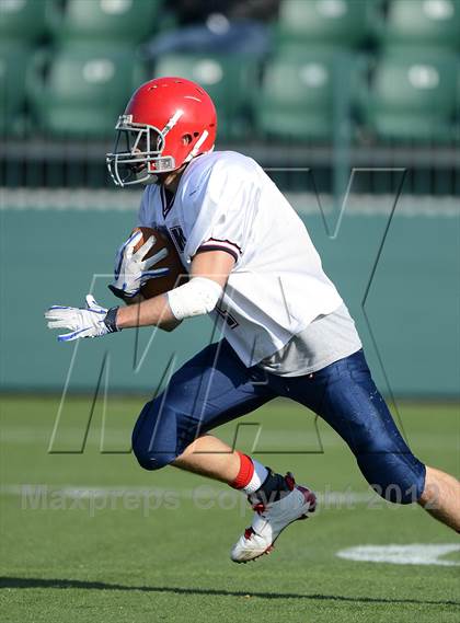 Thumbnail 2 in Chenango Forks vs. Hornell (NYSPHSAA Class C Semifinal) photogallery.