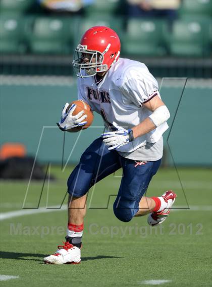Thumbnail 1 in Chenango Forks vs. Hornell (NYSPHSAA Class C Semifinal) photogallery.