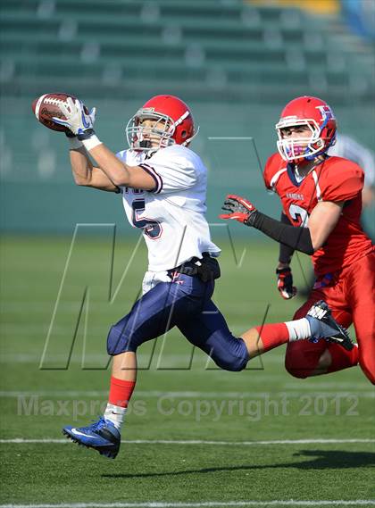 Thumbnail 2 in Chenango Forks vs. Hornell (NYSPHSAA Class C Semifinal) photogallery.