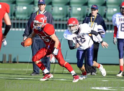 Thumbnail 3 in Chenango Forks vs. Hornell (NYSPHSAA Class C Semifinal) photogallery.