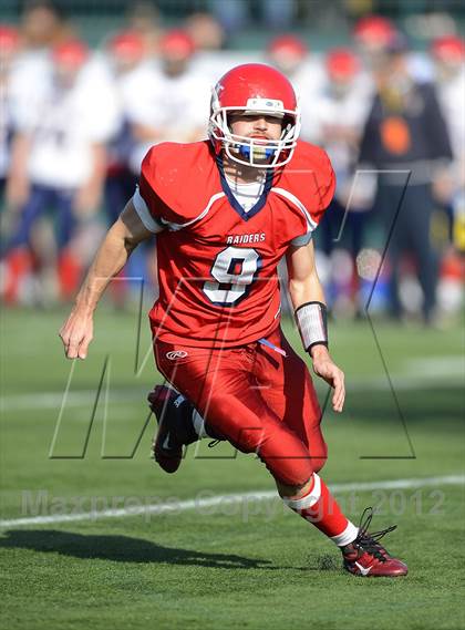 Thumbnail 1 in Chenango Forks vs. Hornell (NYSPHSAA Class C Semifinal) photogallery.
