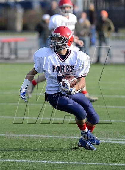 Thumbnail 1 in Chenango Forks vs. Hornell (NYSPHSAA Class C Semifinal) photogallery.
