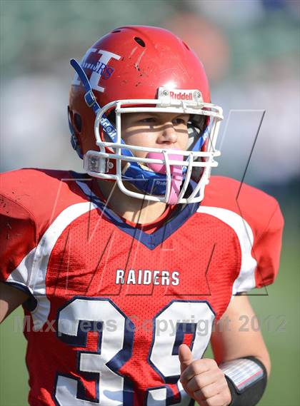 Thumbnail 2 in Chenango Forks vs. Hornell (NYSPHSAA Class C Semifinal) photogallery.