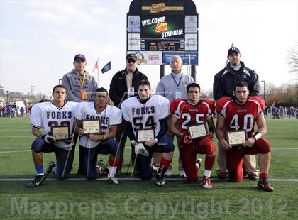 Thumbnail 1 in Chenango Forks vs. Hornell (NYSPHSAA Class C Semifinal) photogallery.