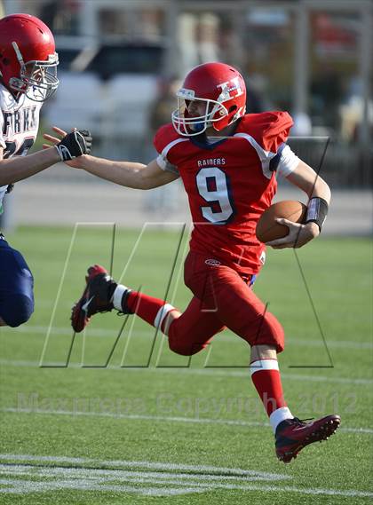 Thumbnail 3 in Chenango Forks vs. Hornell (NYSPHSAA Class C Semifinal) photogallery.