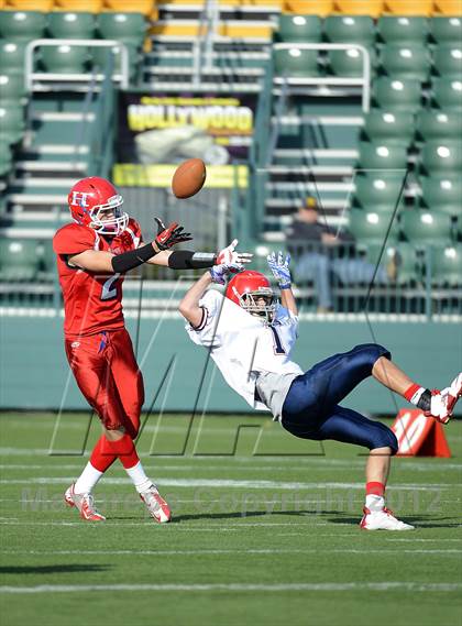 Thumbnail 2 in Chenango Forks vs. Hornell (NYSPHSAA Class C Semifinal) photogallery.
