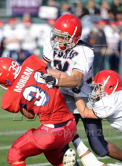 Thumbnail 3 in Chenango Forks vs. Hornell (NYSPHSAA Class C Semifinal) photogallery.