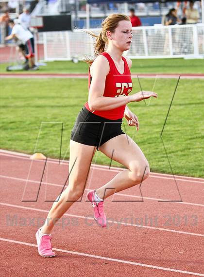 Thumbnail 2 in South West Yosemite League Meet #1 (400m Dash) photogallery.