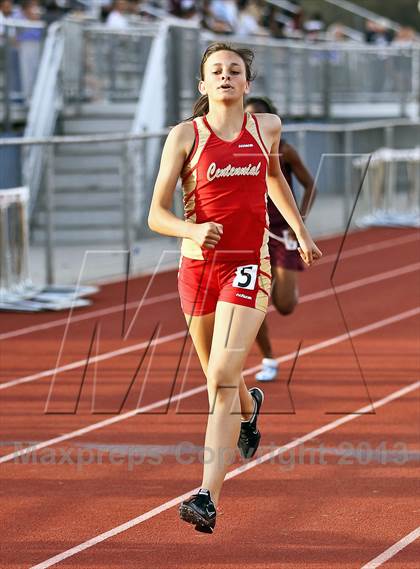 Thumbnail 2 in South West Yosemite League Meet #1 (400m Dash) photogallery.