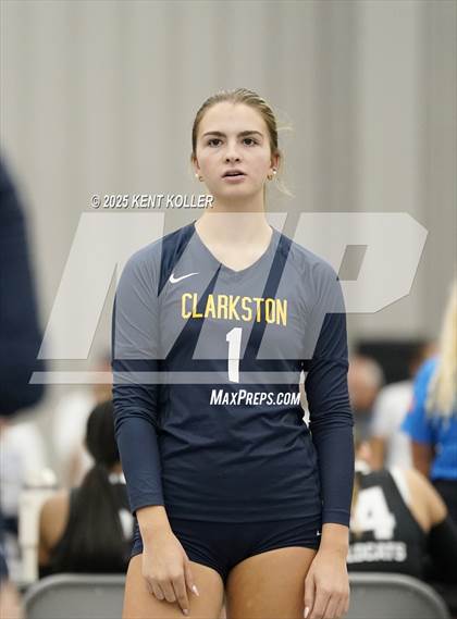 Thumbnail 3 in Franklin vs. Clarkston (Motor City Power Series) photogallery.
