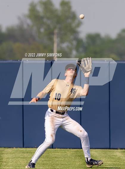 Thumbnail 3 in Father McGivney Catholic vs. Newton photogallery.