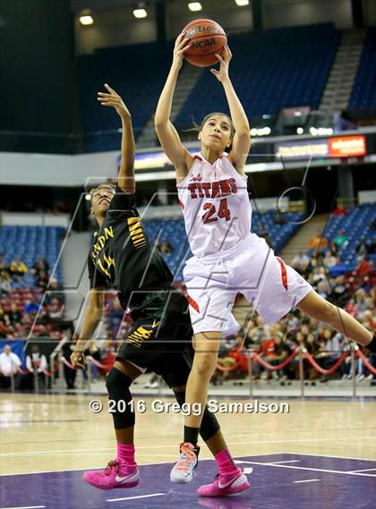 Thumbnail 2 in Antelope vs Vanden (CIF SJS D2 Final) photogallery.